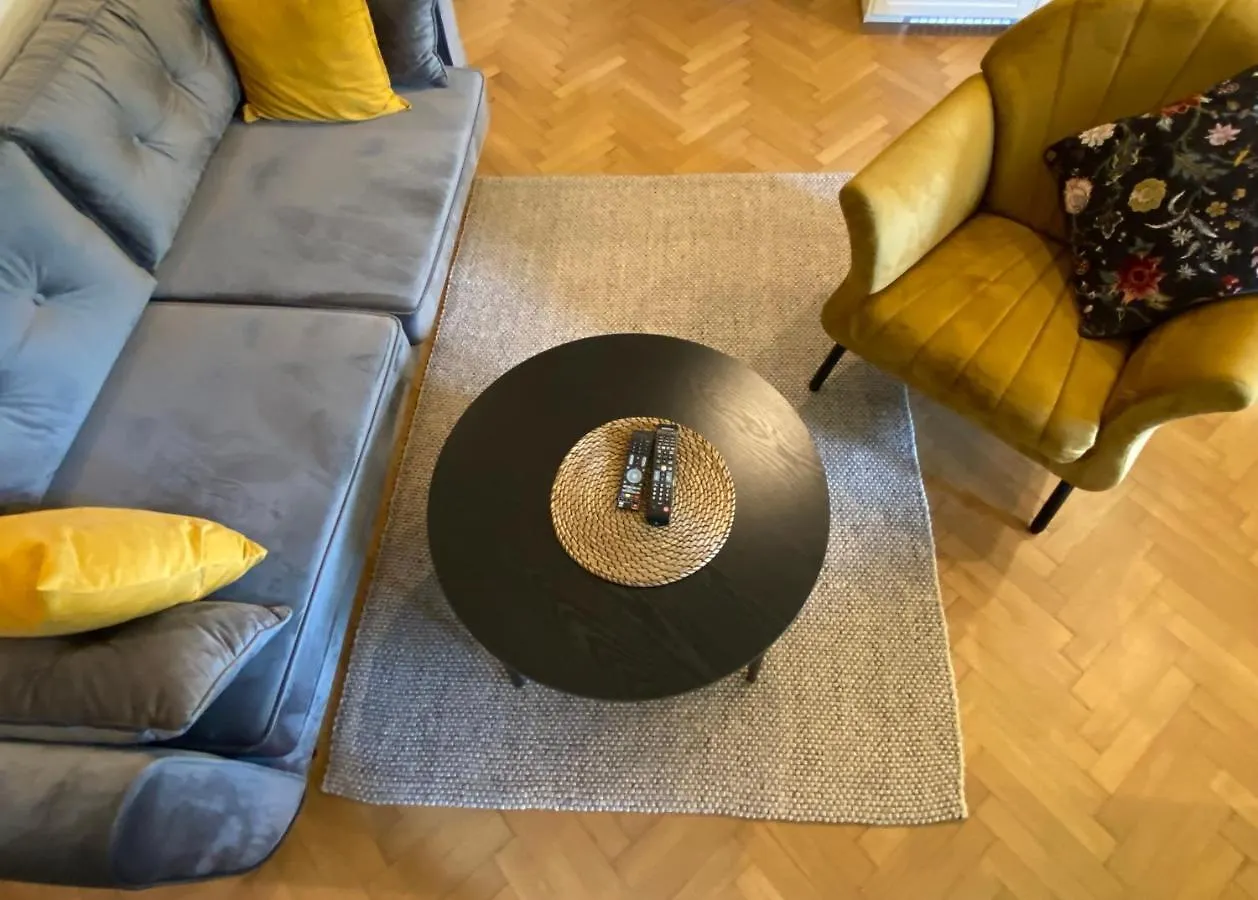 Comfort Garden View Apartment كراكوفيا