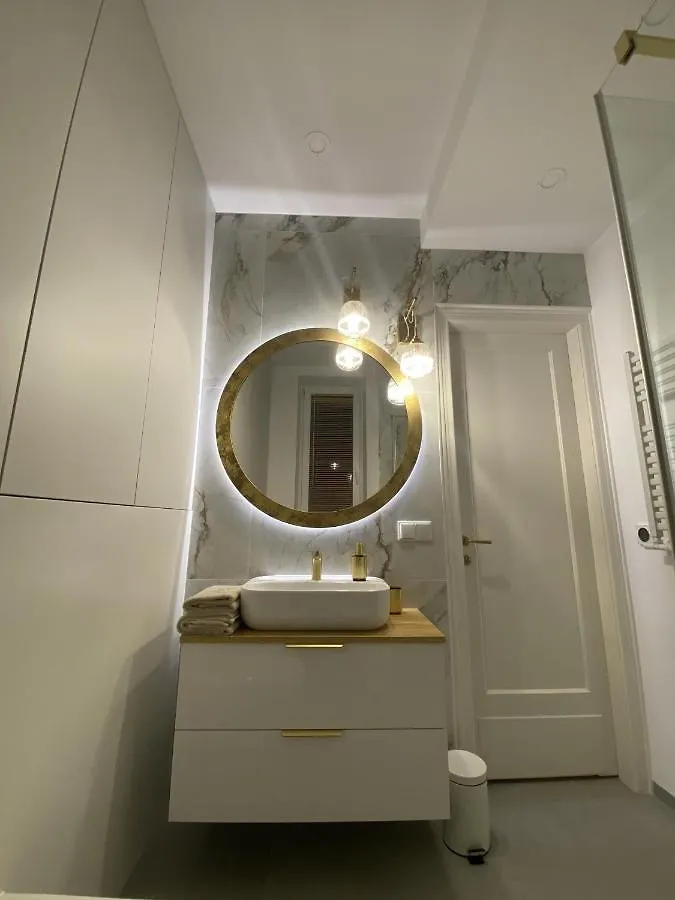 Comfort Garden View Apartment كراكوفيا