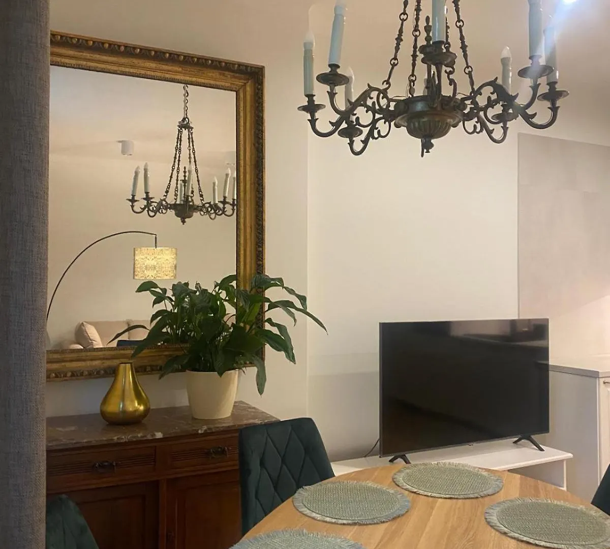 Comfort Garden View Apartment Krakov
