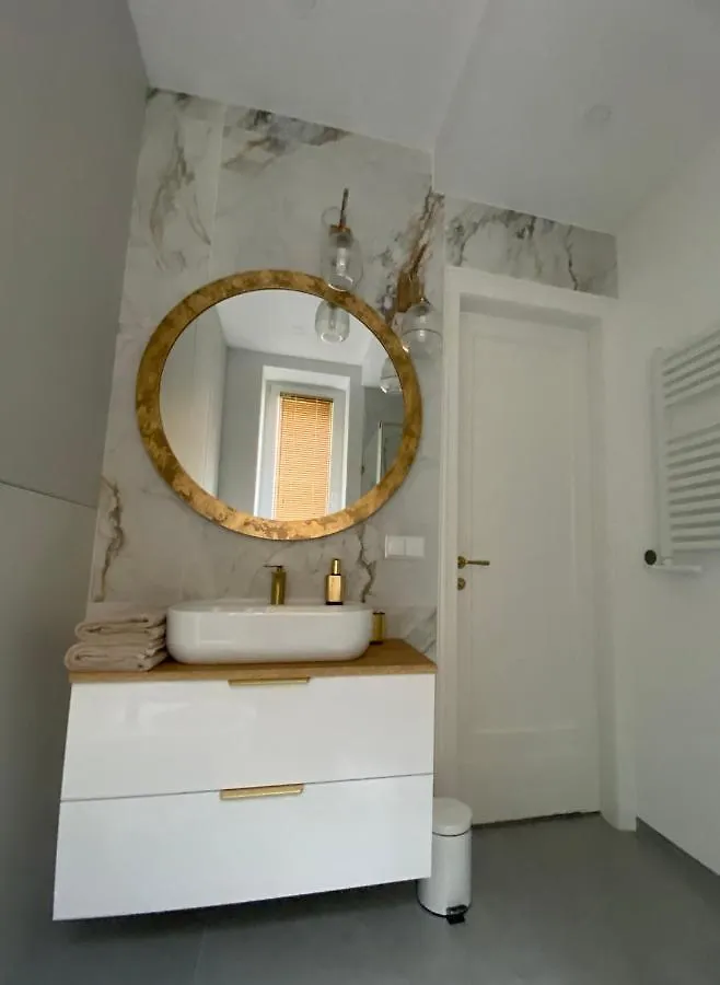 Comfort Garden View Apartment Krakow Poland