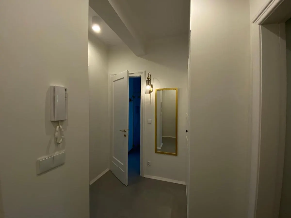 Comfort Garden View Apartment Krakow